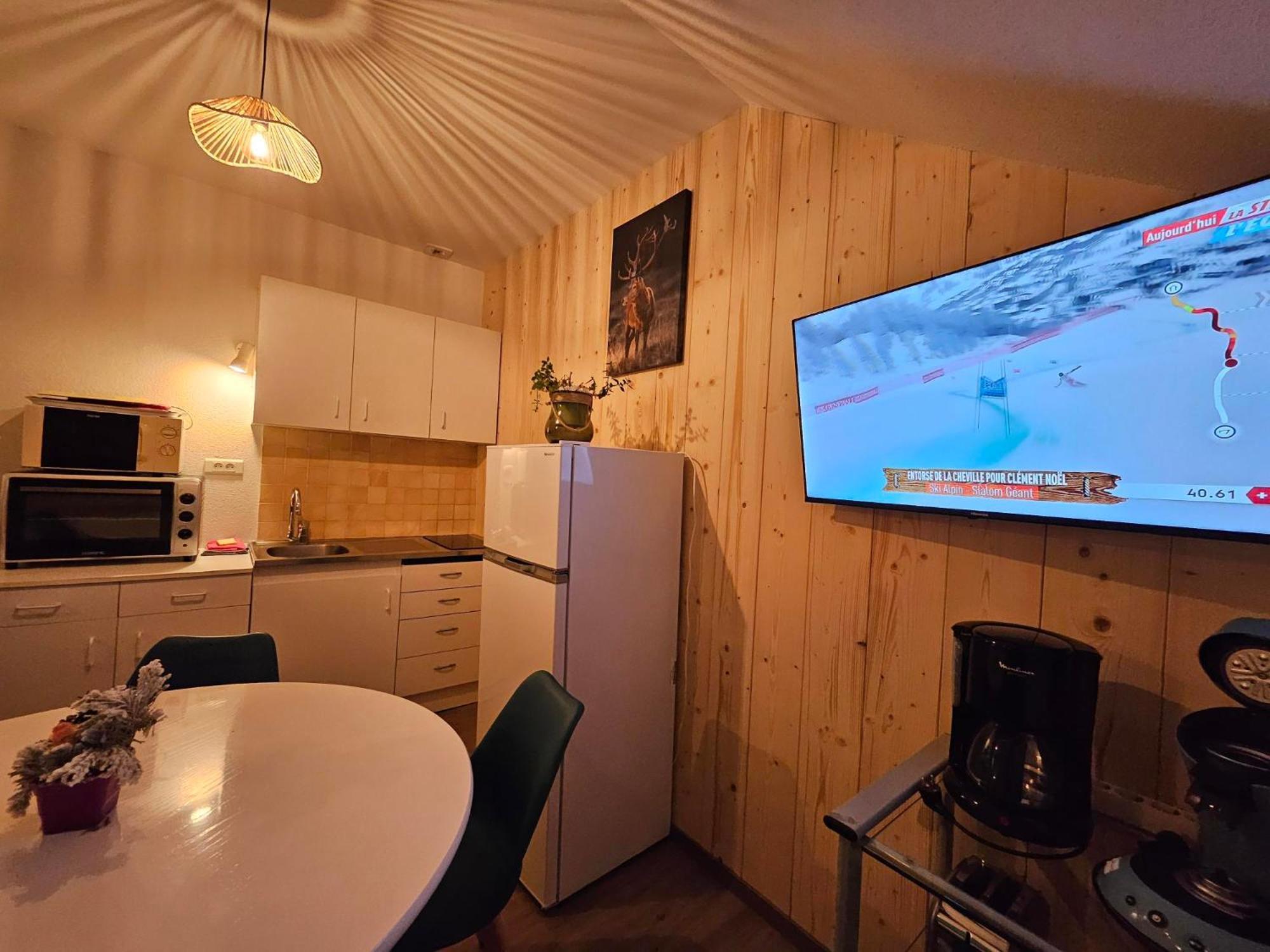 Gite Eglantine 2 A 6 Personnes Avec Spa Et Salle De Jeux Dans La Residence Ventron Eksteriør bilde